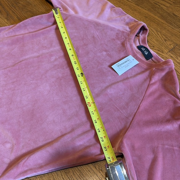 NWT L/S Velvet Top from Fabrik - Picture 9 of 11